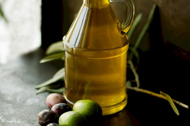 A Half A Tablespoon Of Olive Oil Daily Can Improve Heart Health - Know How